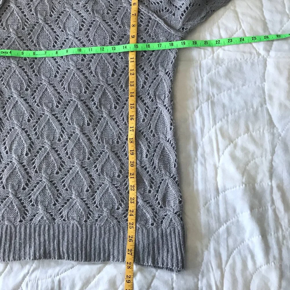 Grey Pointelle Sweater Sz L - Picture 9 of 9